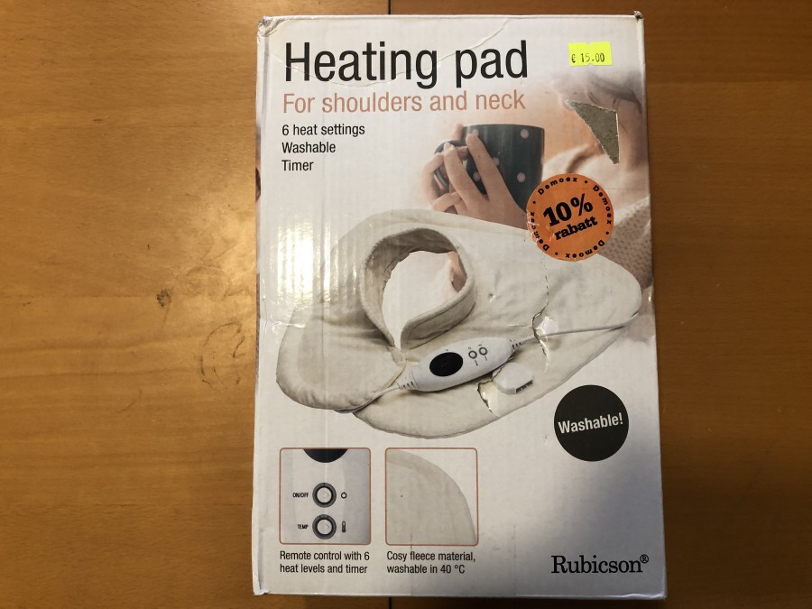 Rubicson heating pad for shoulders and neck