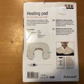 Rubicson heating pad for shoulders and neck
