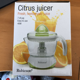 citrus juicer