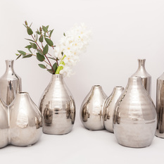 Blizgios sidabro spalvos vazelės vienai gėlei (Vv-4)