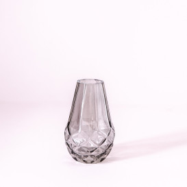 Lašo formos raižyto stiklo vazelė (Vv-21)
