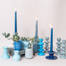 Įvairių formų ir atspalvių žvakidės ir vazelės (Ž-68)